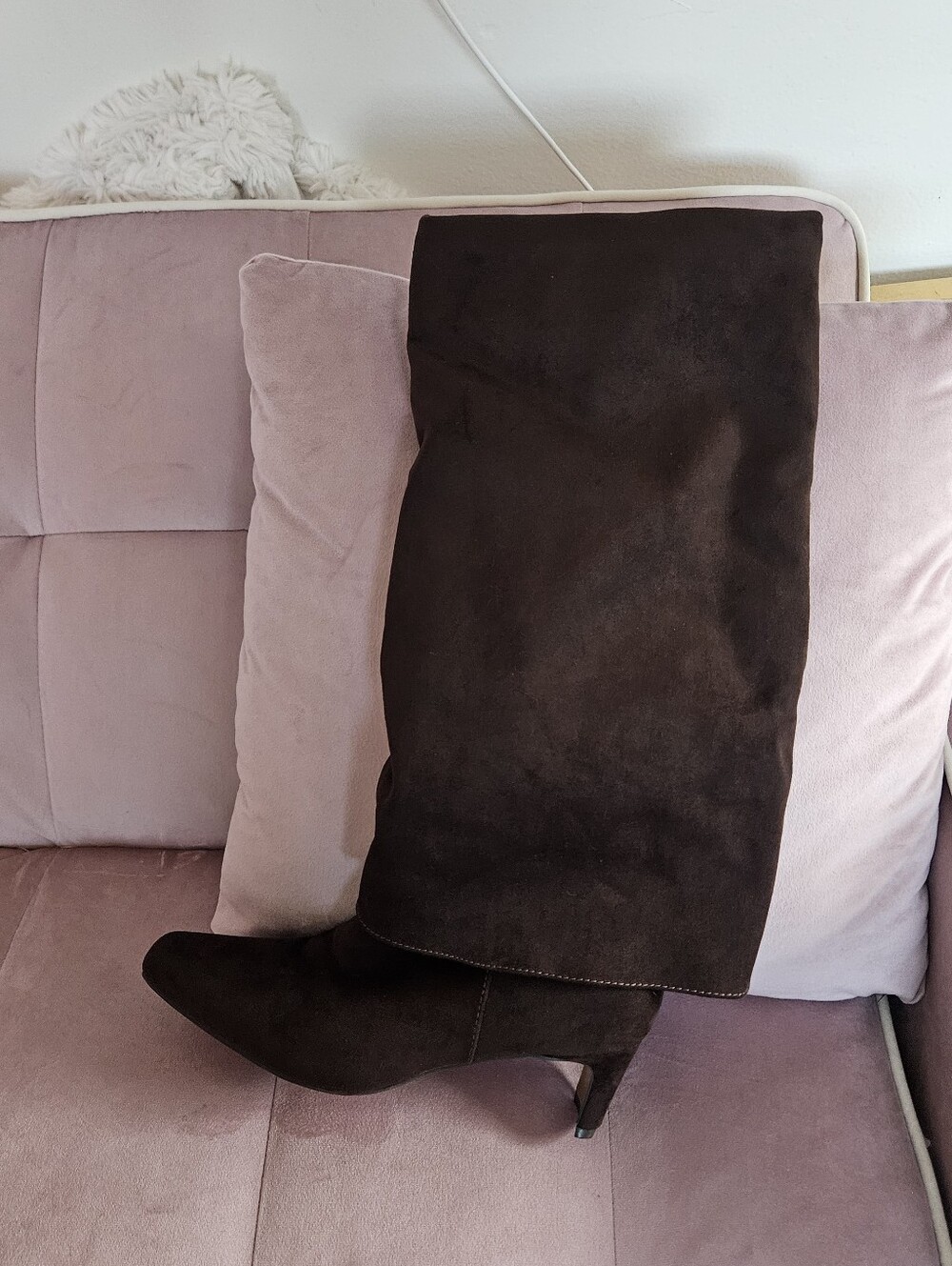 New Faux Suede NY & Company Kitty Heel Boots Size 9